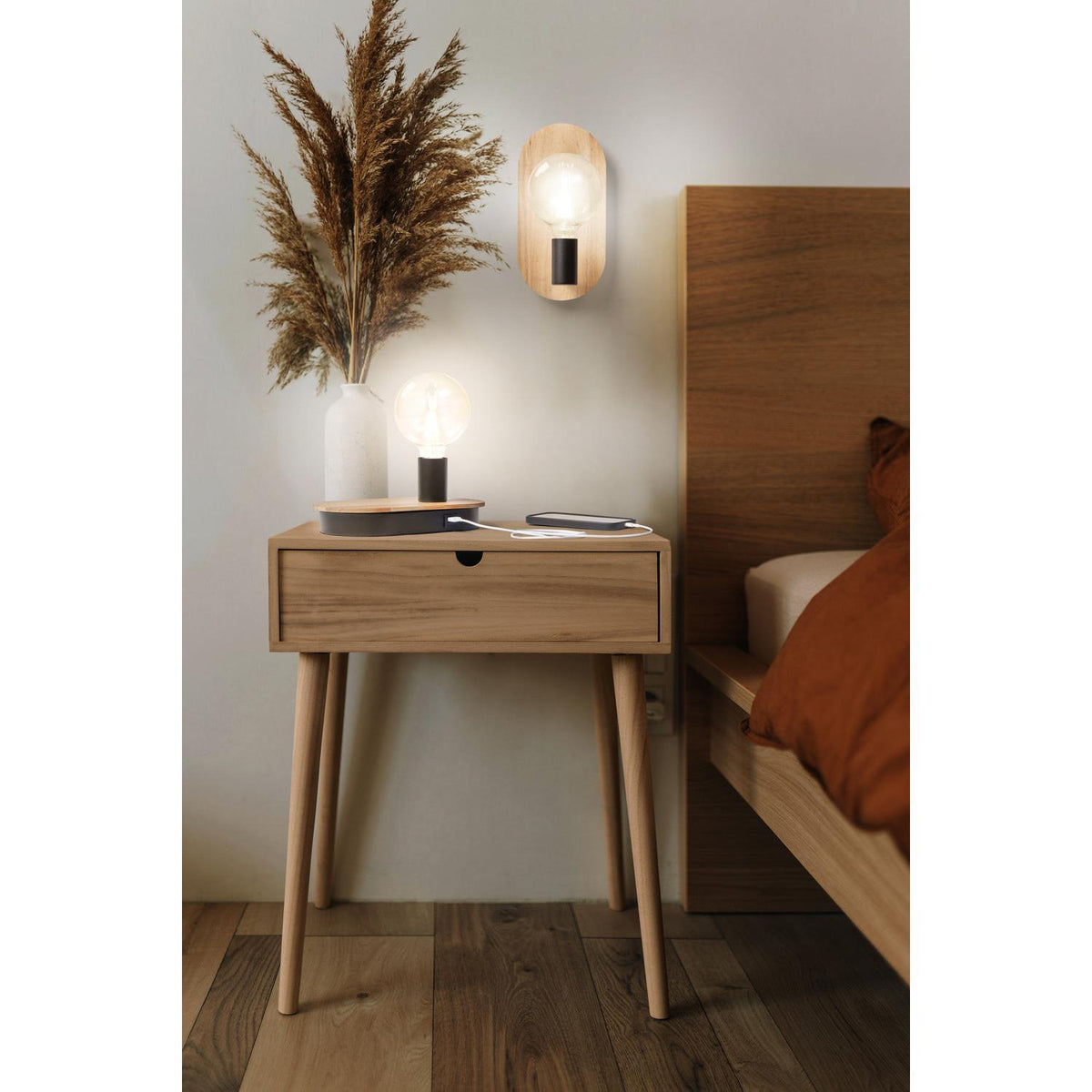 LEDVANCE DECOR Wood Touch Tischleuchte USB, schwarz/holz, E27-Tischlampen-LEDVANCE Shop